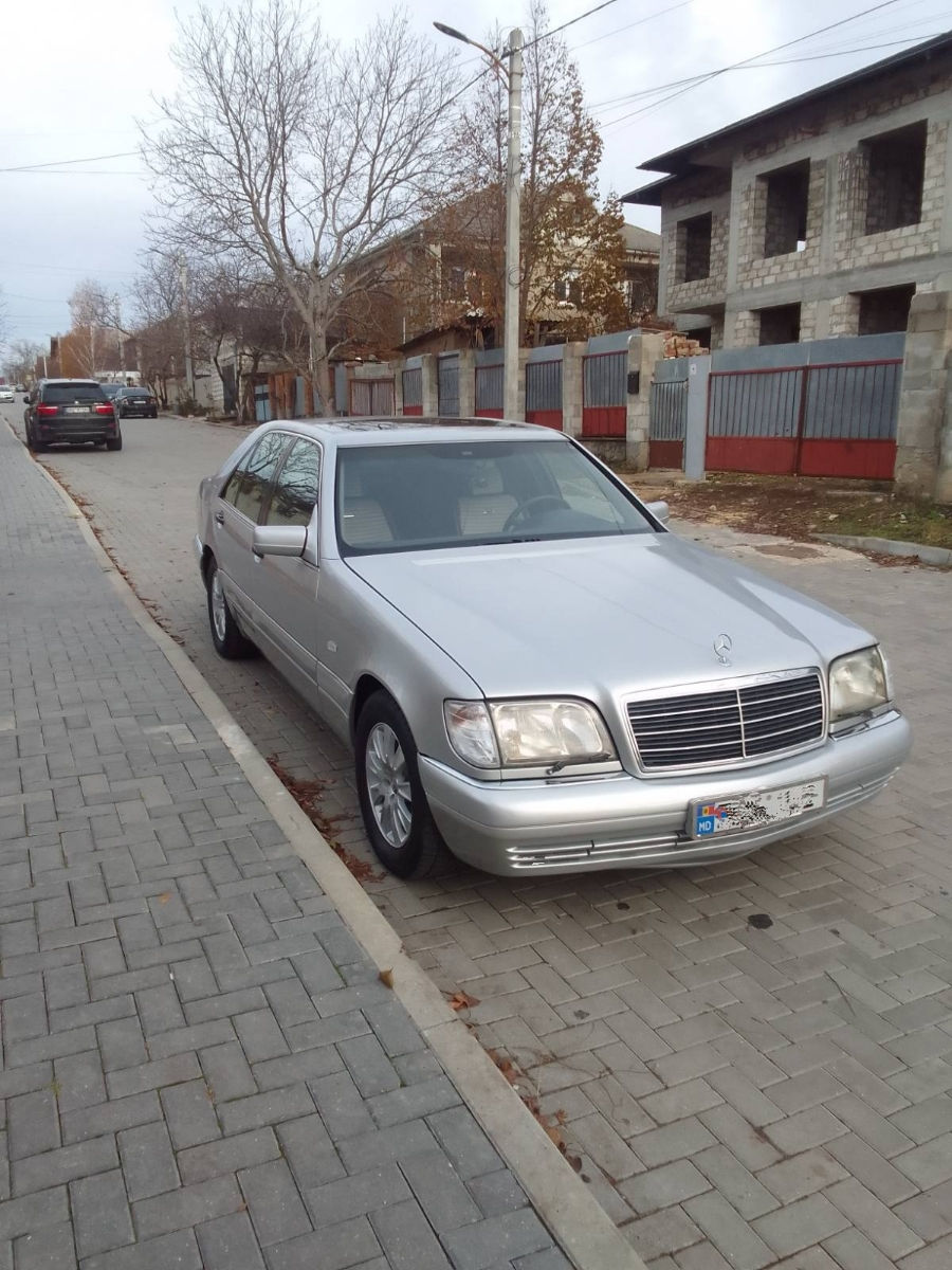 Mercedes S-Class foto 0