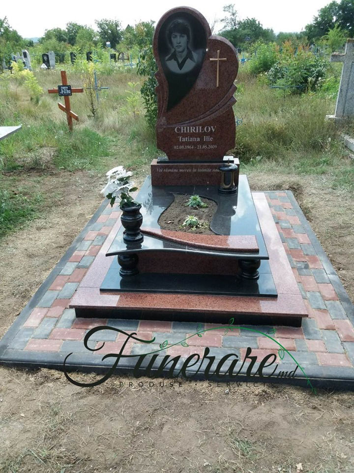 Памятники из гранита от производителя! в Молдове фото 9