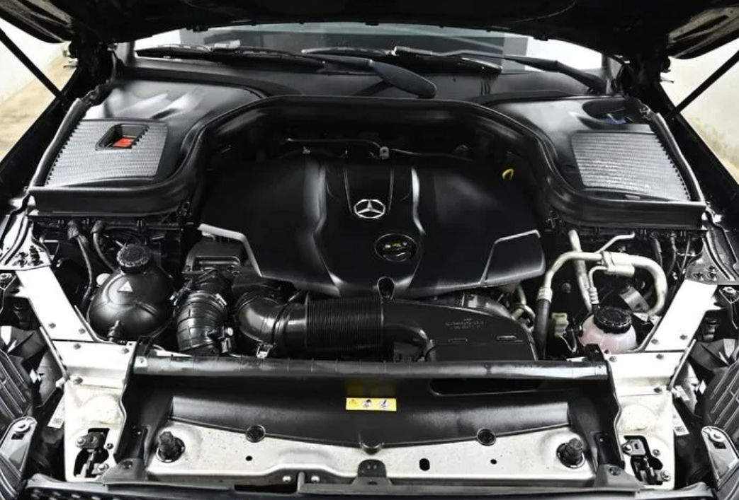 Mercedes GLC Coupe foto 1