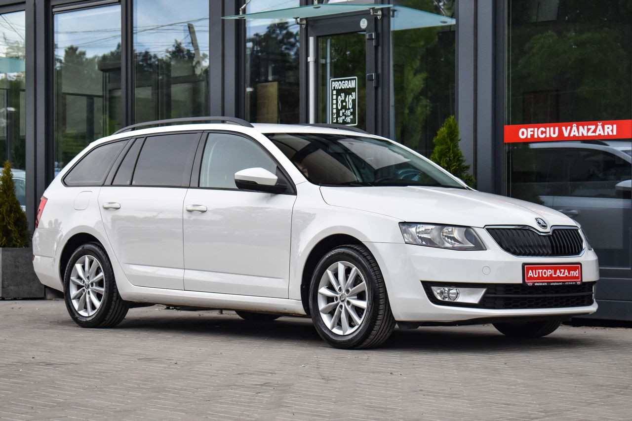 Skoda Octavia foto 1