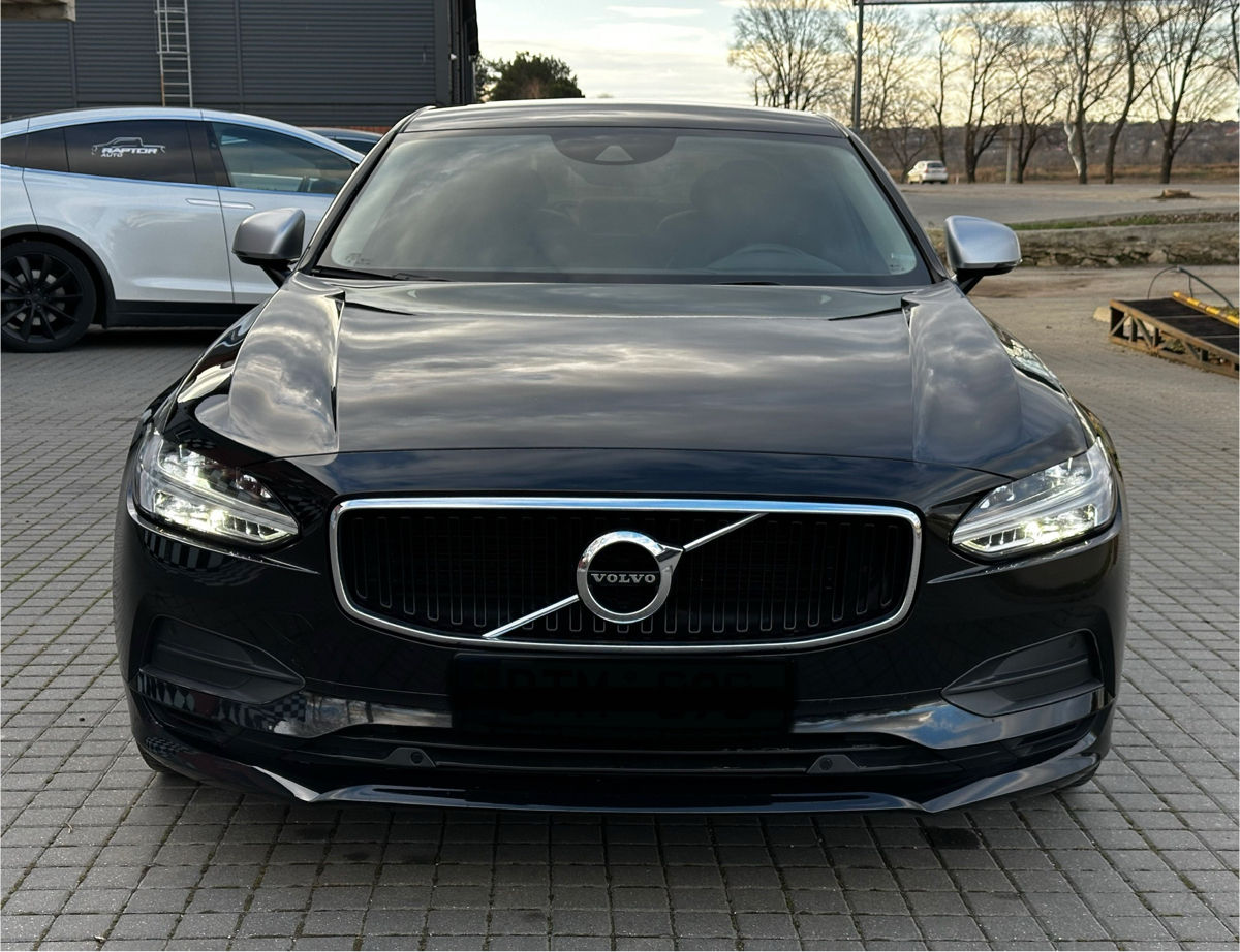 Volvo S90 foto 1