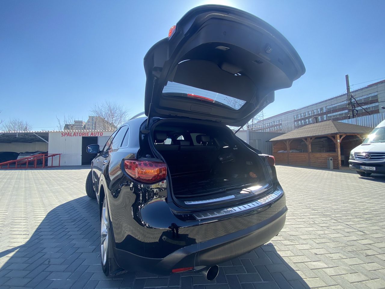 Infiniti FX foto 6
