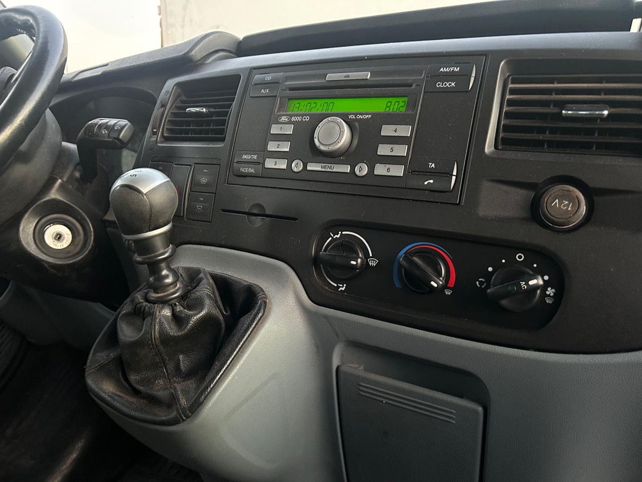 Ford Transit фото 9