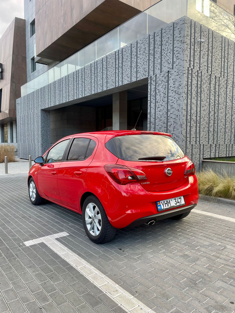 Opel Corsa фото 1