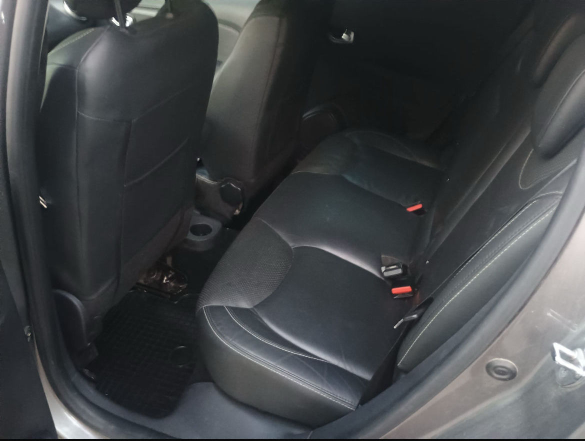 Renault Clio foto 6