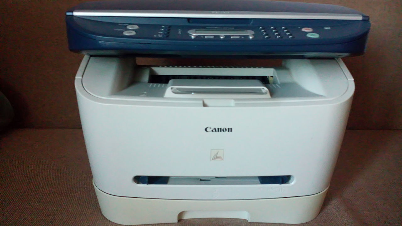 Драйвер canon laserbase. Canon LASERBASE mf3110. МФУ Canon LASERBASE mf3228. Принтер Canon mf3110. МФУ Canon LASERBASE mf3110.