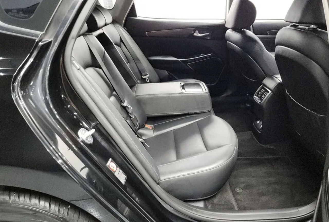 KIA K7 foto 17