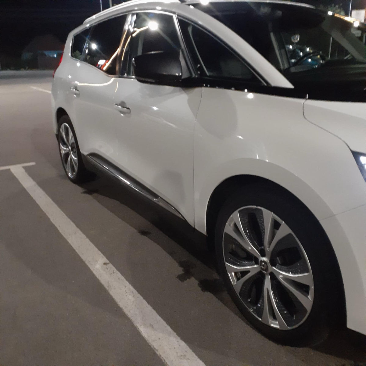 Renault Grand Scenic фото 2