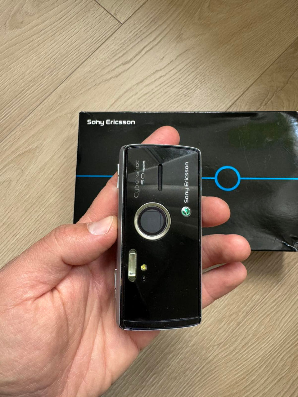 Sony Ericsson K850i фото 1