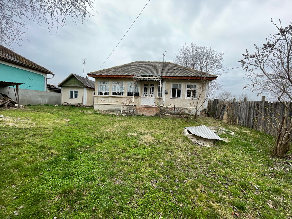 Vanzare 2 Case s.Ghetlova rl.Orhei cu teren 30 ari linga Padure foto 1