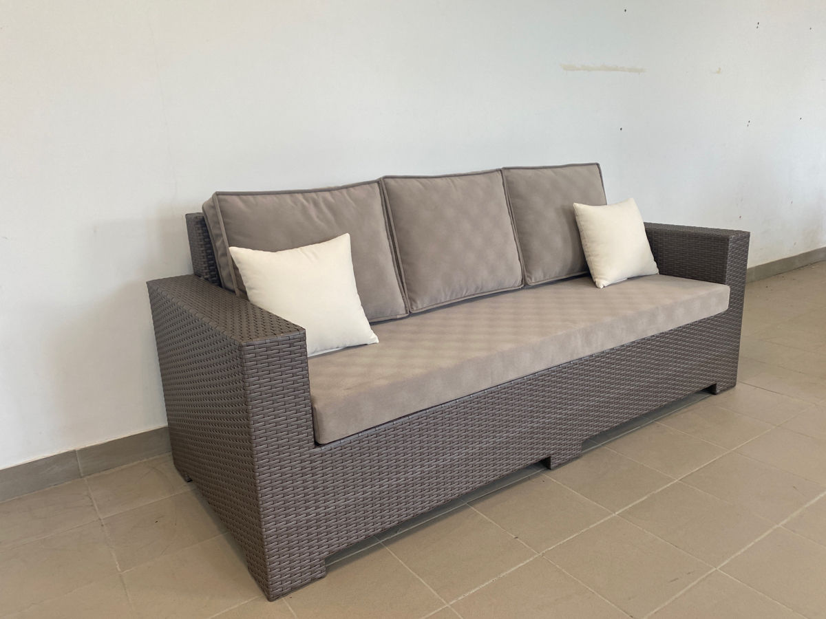 Atelier de croitorie! Prestam servicii de cusut articole pentru mobilier. foto 0