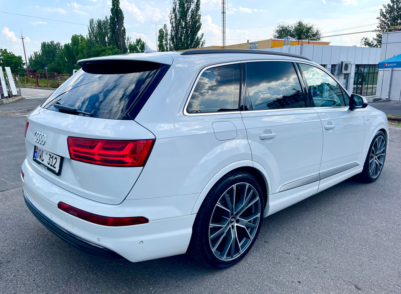 Audi Q7 e-tron foto 3