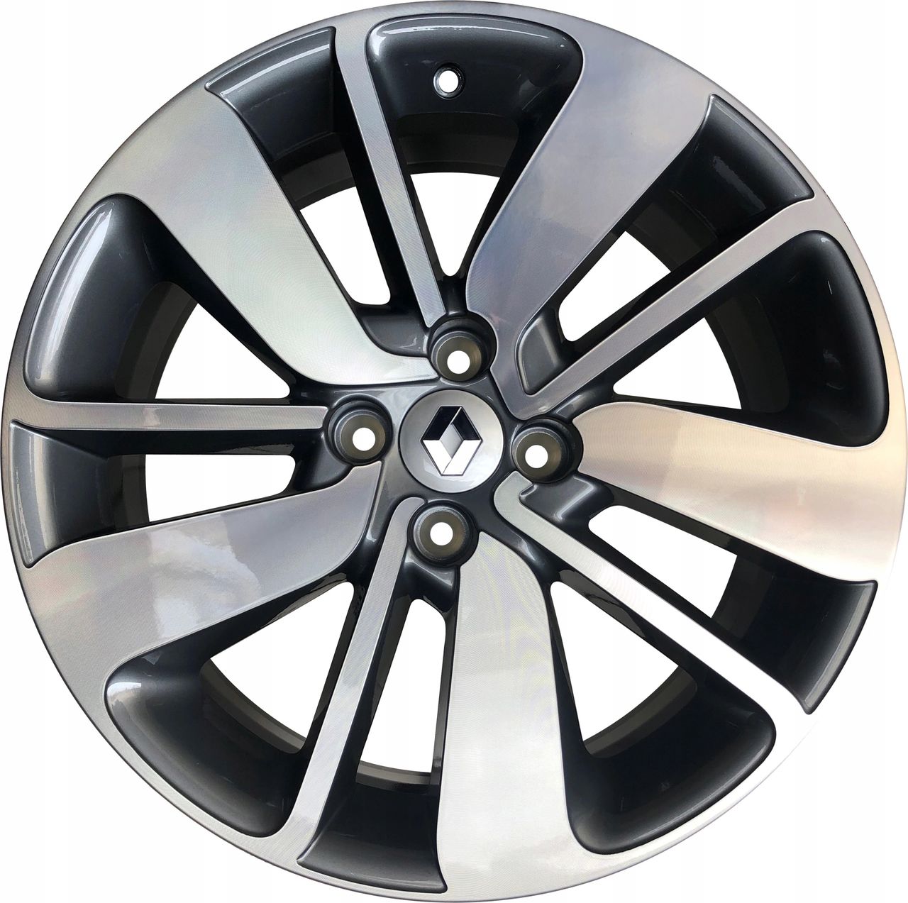 Оригинальные диски Renault 17" + Шины зимние