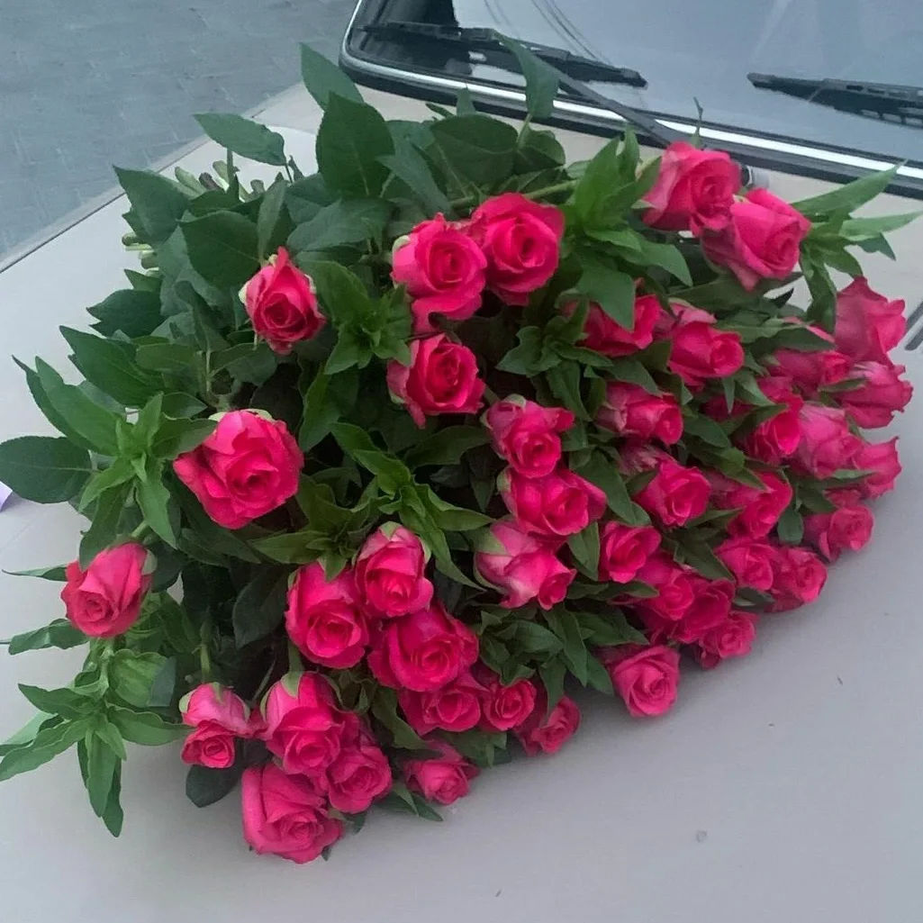 Trandafiri şi alte flori. Livrare. foto 6