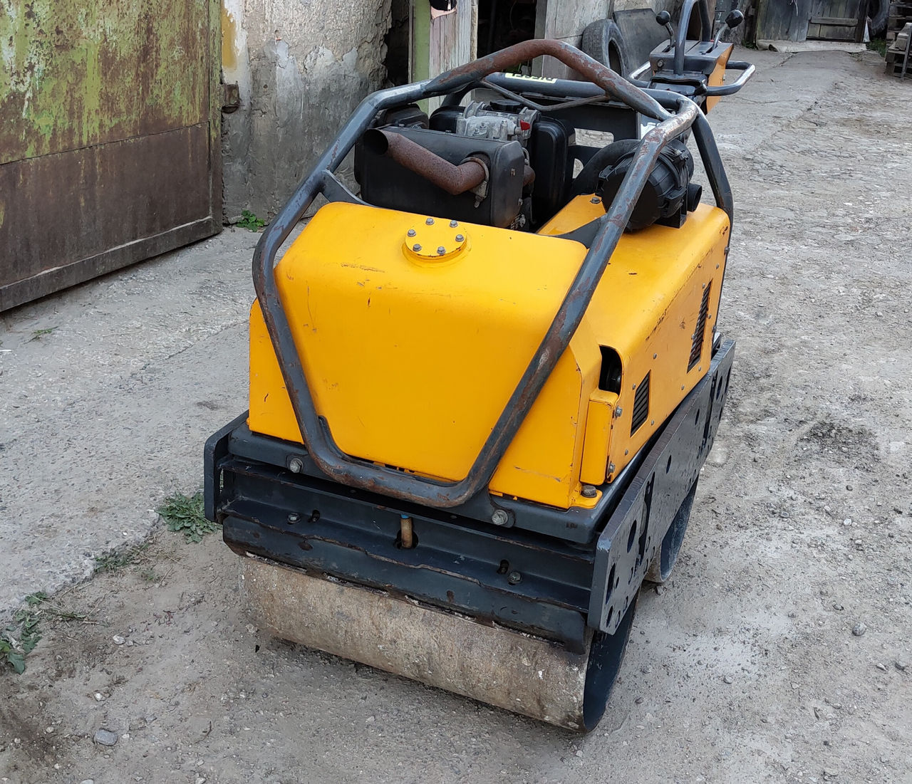 Rulou Compactor Belle TDX650A (Каток) foto 2