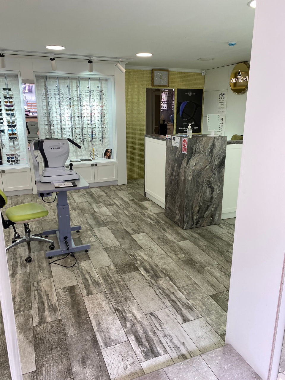 Salon Optic-A, Chisinau, str. Armeneasca 47.