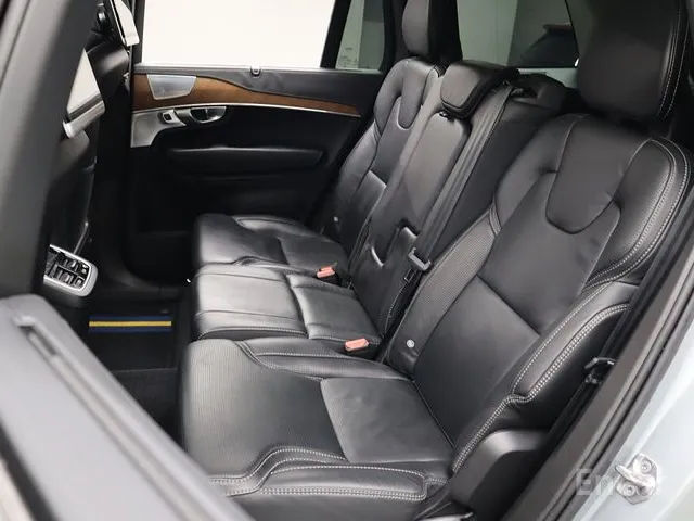Volvo XC90 foto 5