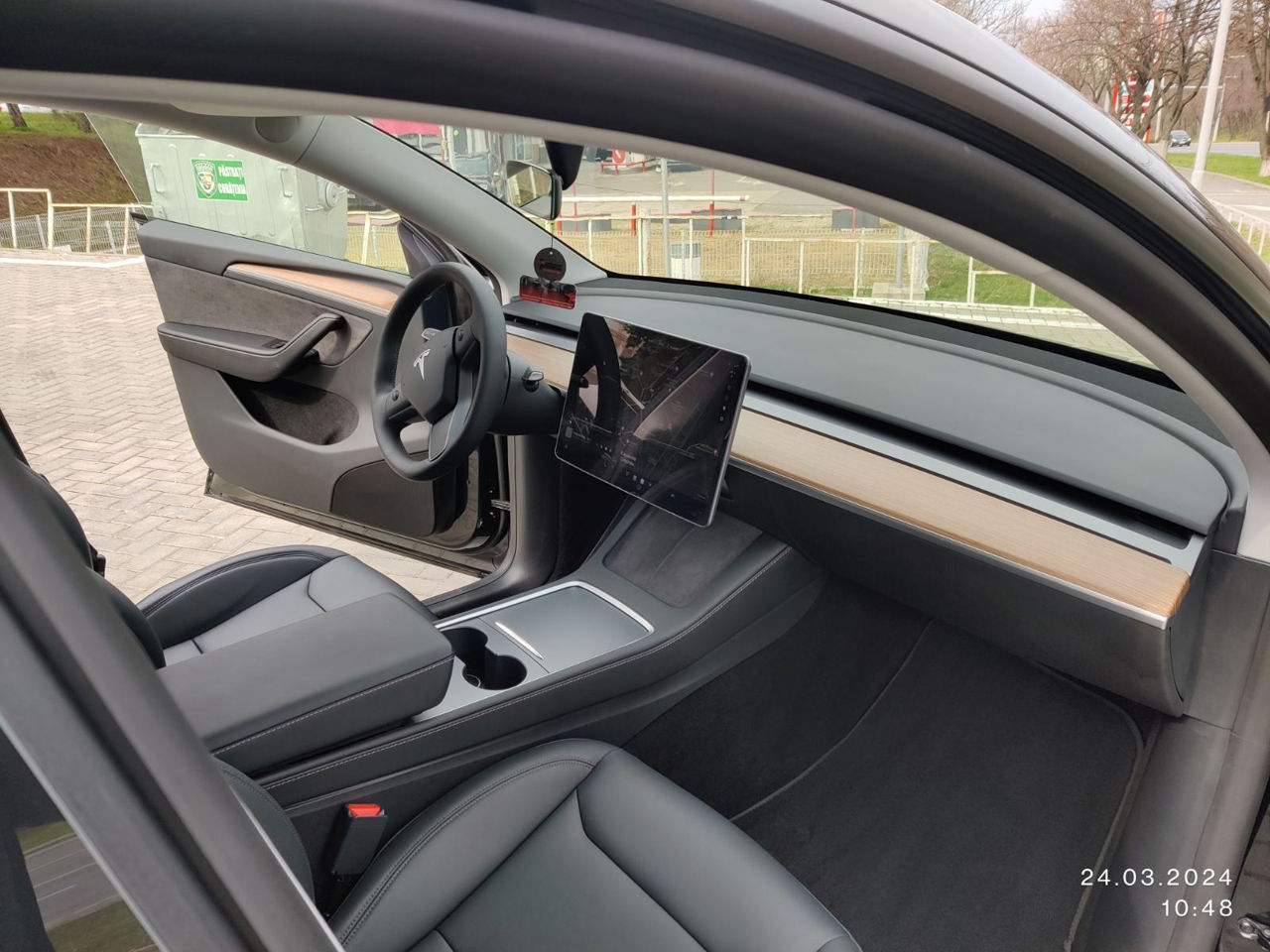 Tesla Model Y foto 0