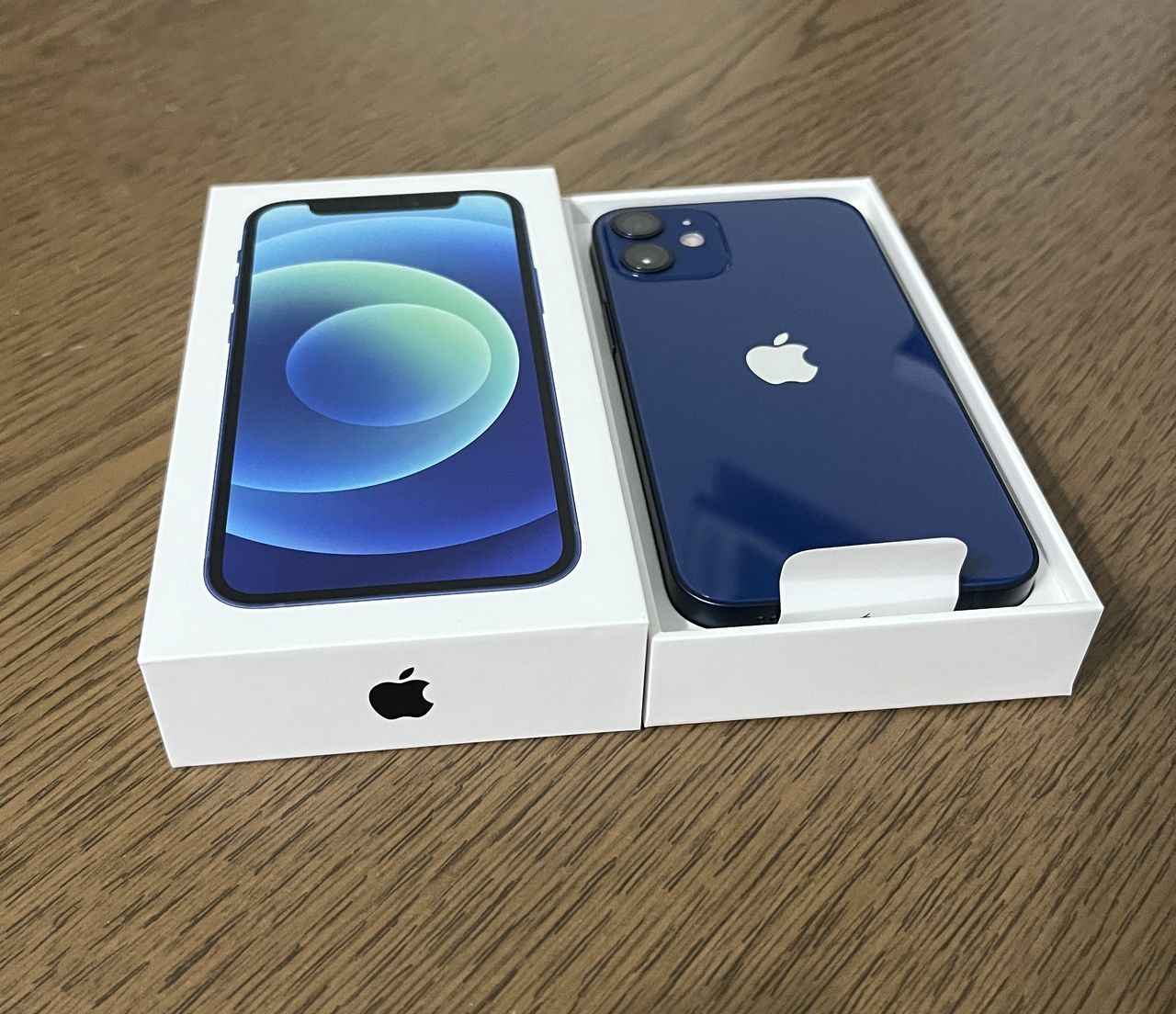 Айфон 12 мини 128. Iphone 12 Mini 128gb Blue. Iphone 12 Mini 128. Айфон 12 мини 128 ГБ темно синий. Айфон 12 мини 128 синий фото.