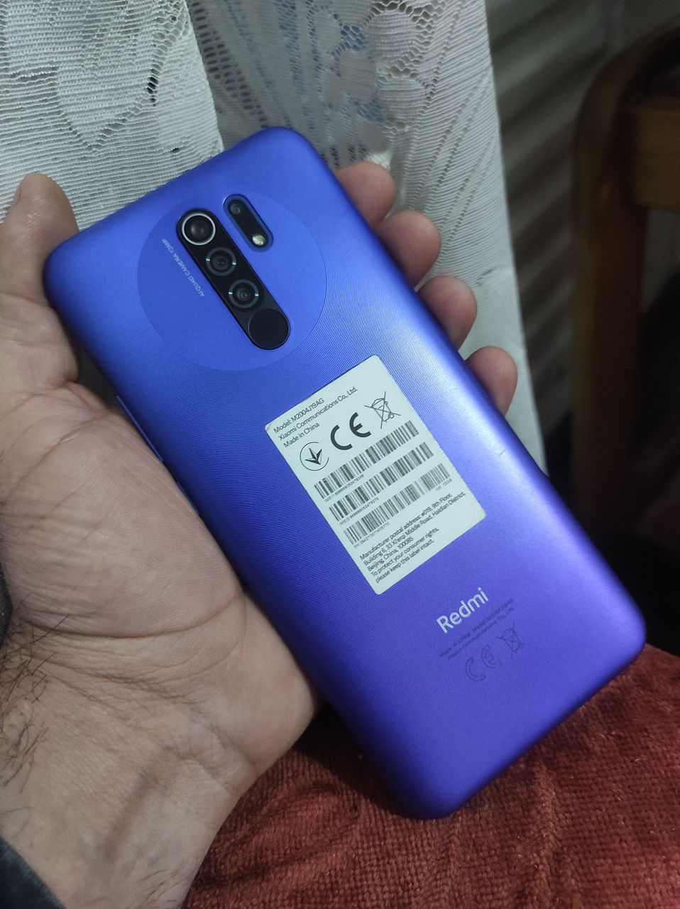 Продам Redmi 9(32/3) телефон видеалным састаяние батарея держит долга  састаяние как новый