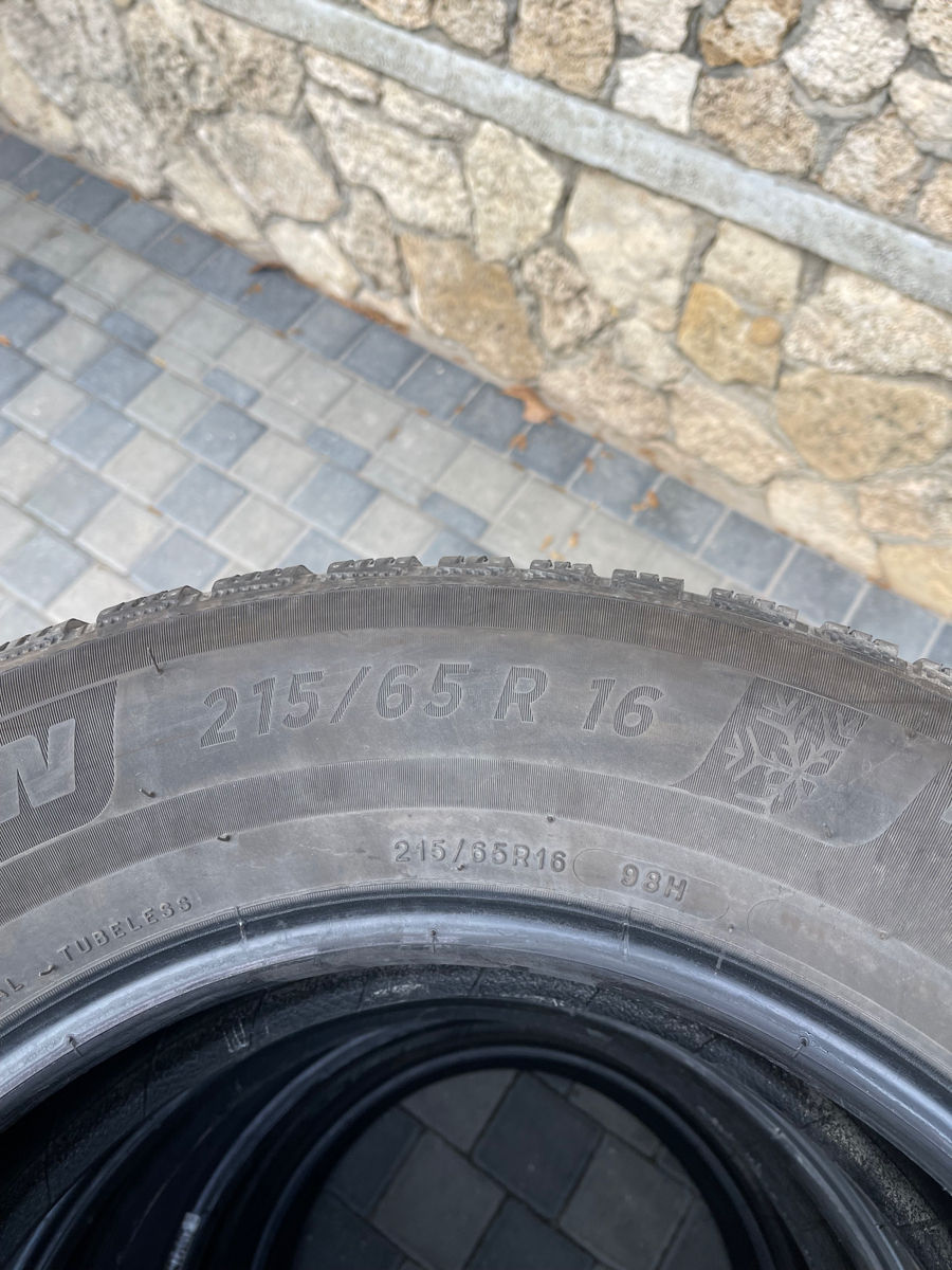 Cauciucuri iarnă michelin 215/65/r16 foto 2