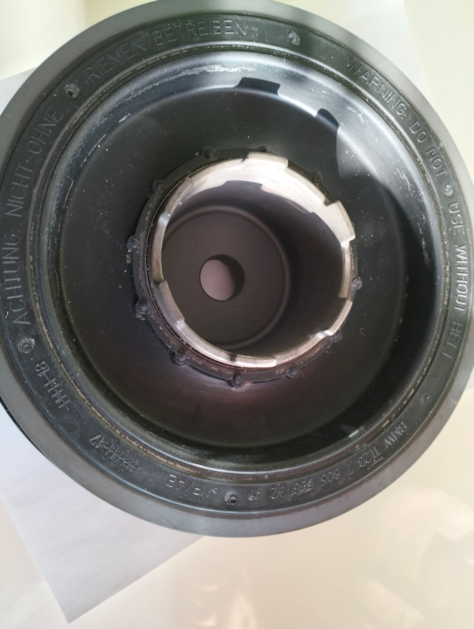 Шкив коленвала новый  оригинальный БМВ 11237805696.skiv colenvala BMW  nou original бмв БМВ .E60.E90 foto 2