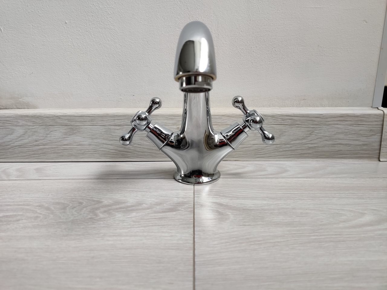 Новый смеситель для раковины