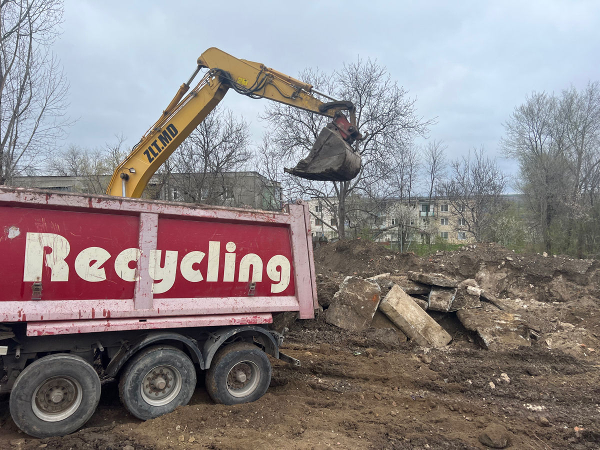 Servicii Concasare Beton foto 2
