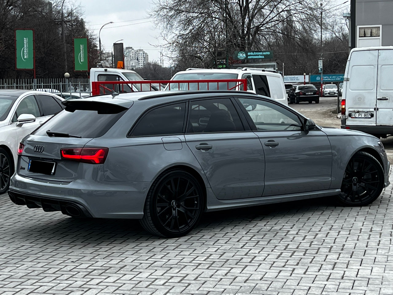 Audi RS6 foto 2