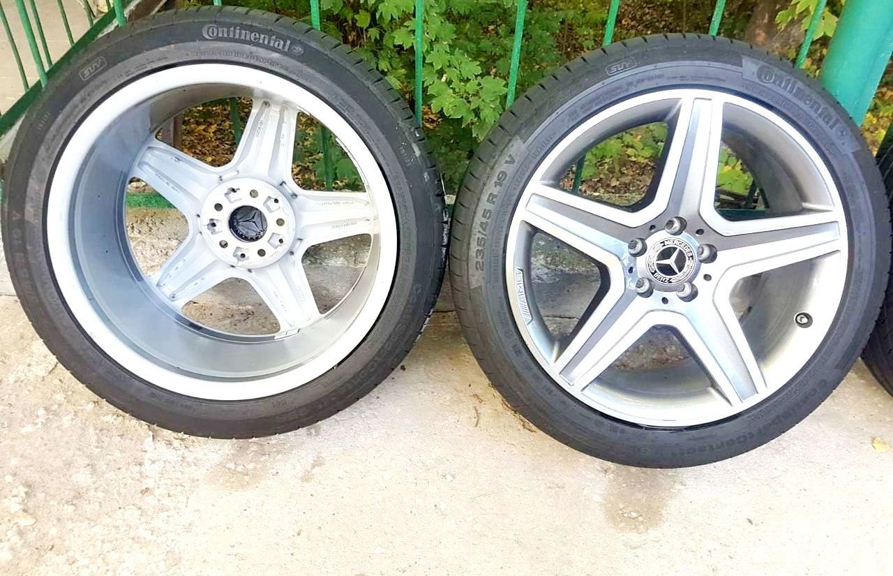 R19 235/45 Mercedes GLA летние шины Continental