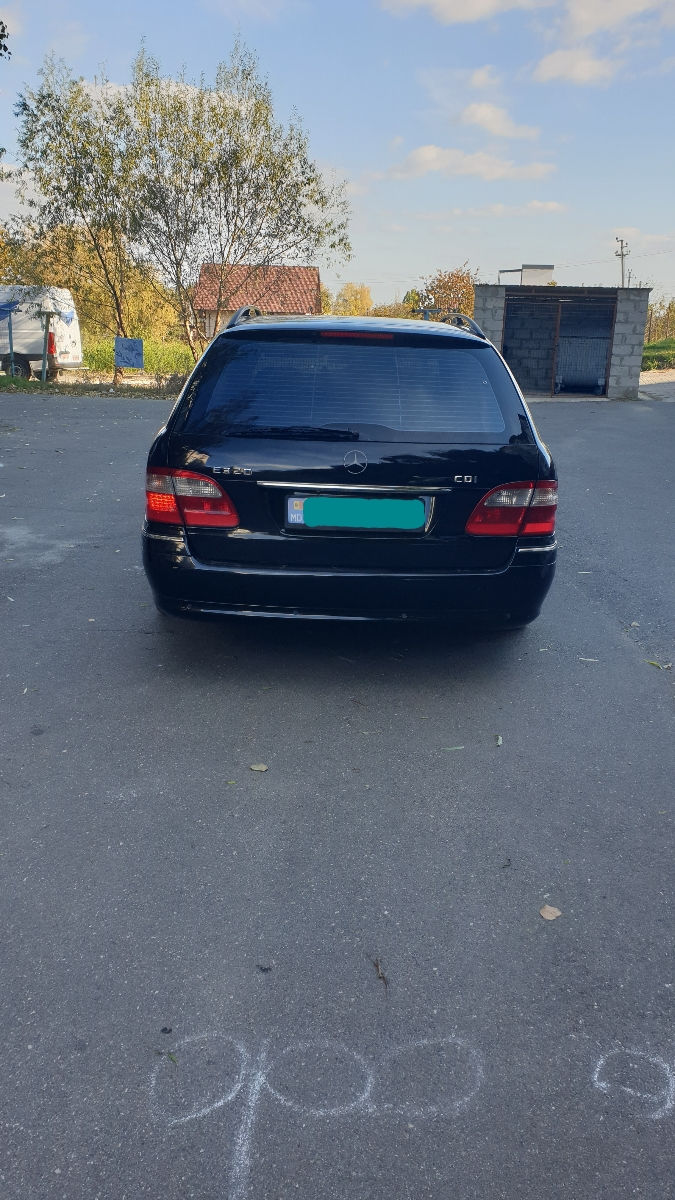 Mercedes E-Class foto 4