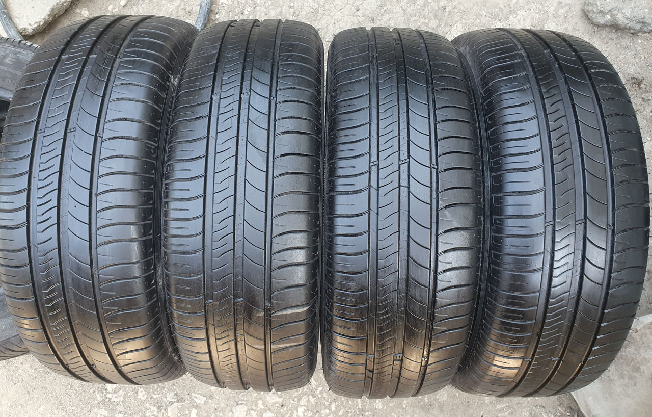 215/60/ R16- Michelin. фото 0