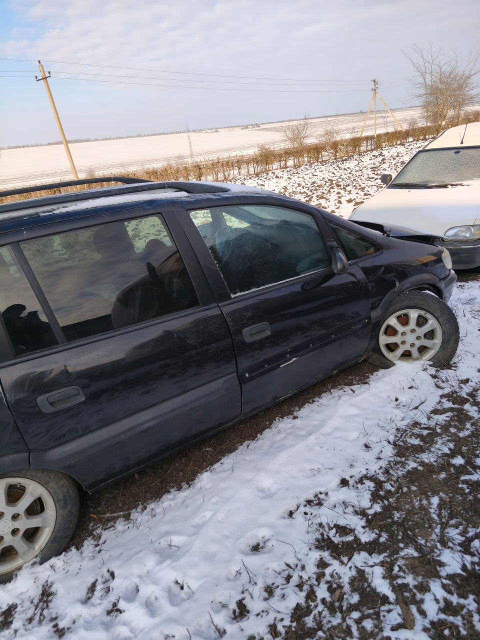Opel Zafira 2002 г. с пробегом 1 км, Бензин, 700 €