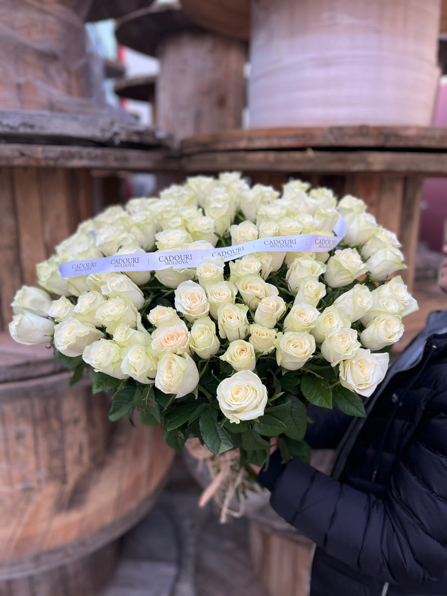 Trandafiri flori livrare