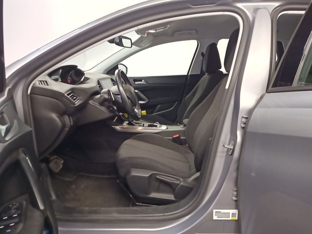 Peugeot 308 foto 9