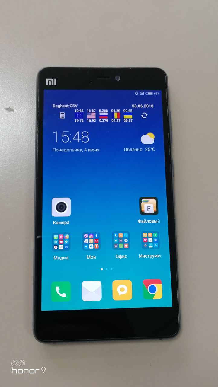 Xiaomi Mi 4s в отличном состоянии