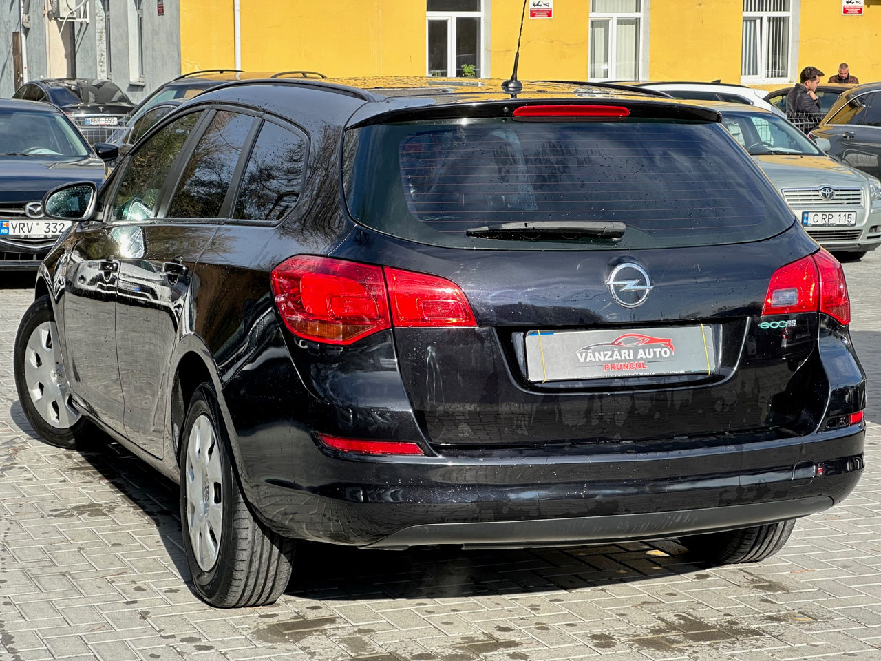 Opel Astra foto 4