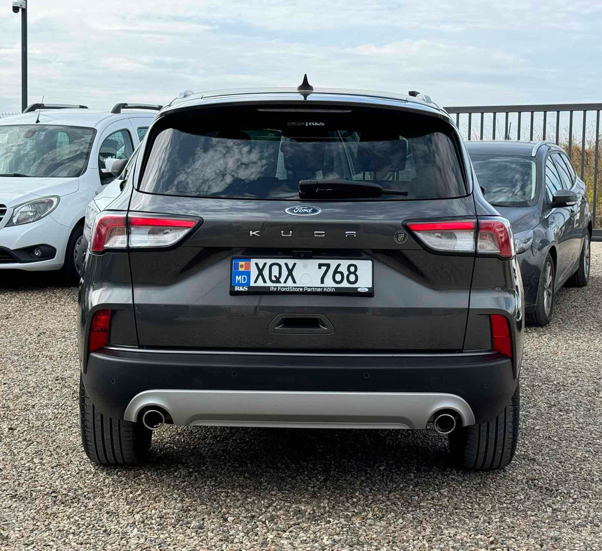 Ford Kuga foto 3