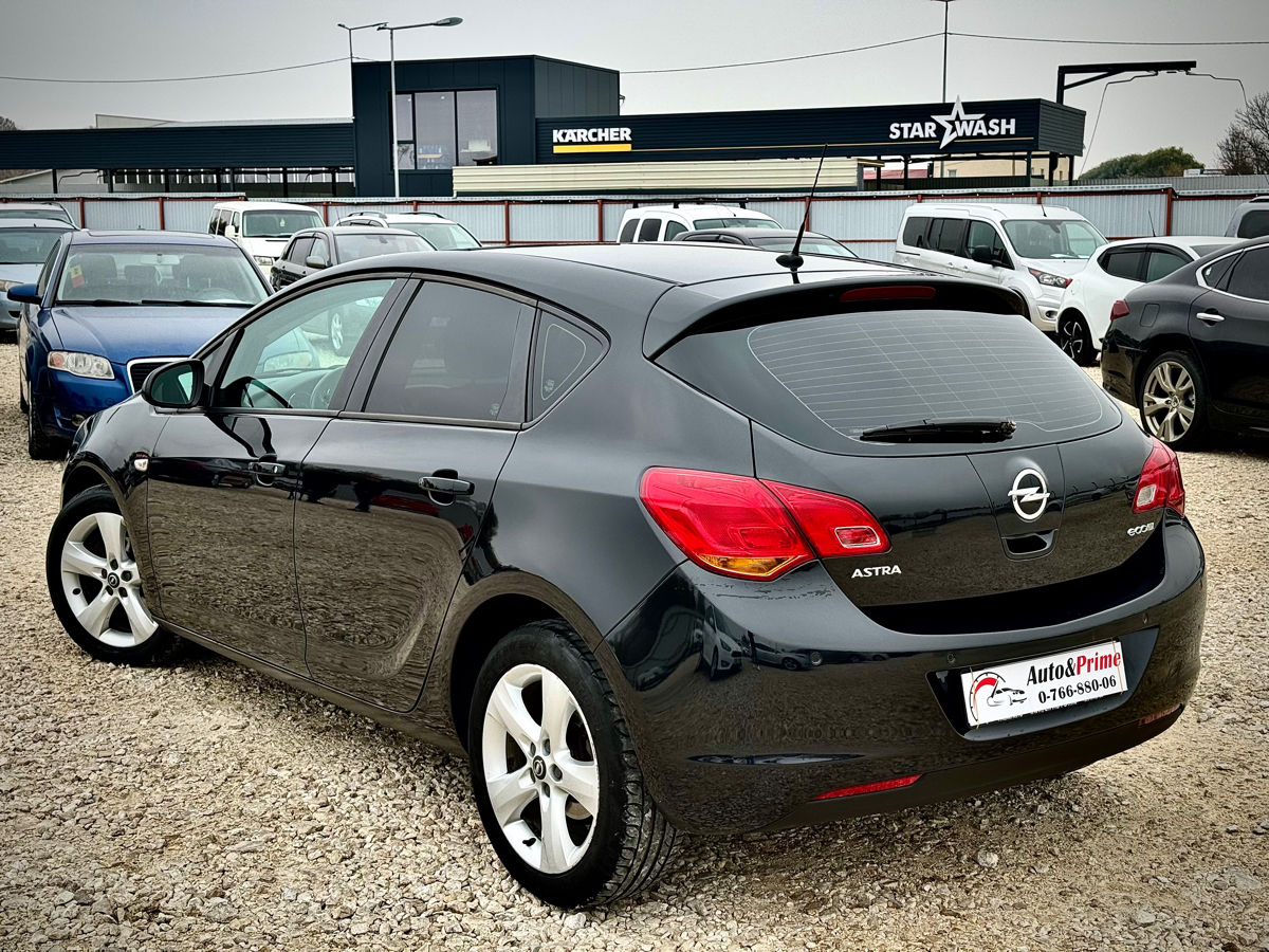 Opel Astra foto 3