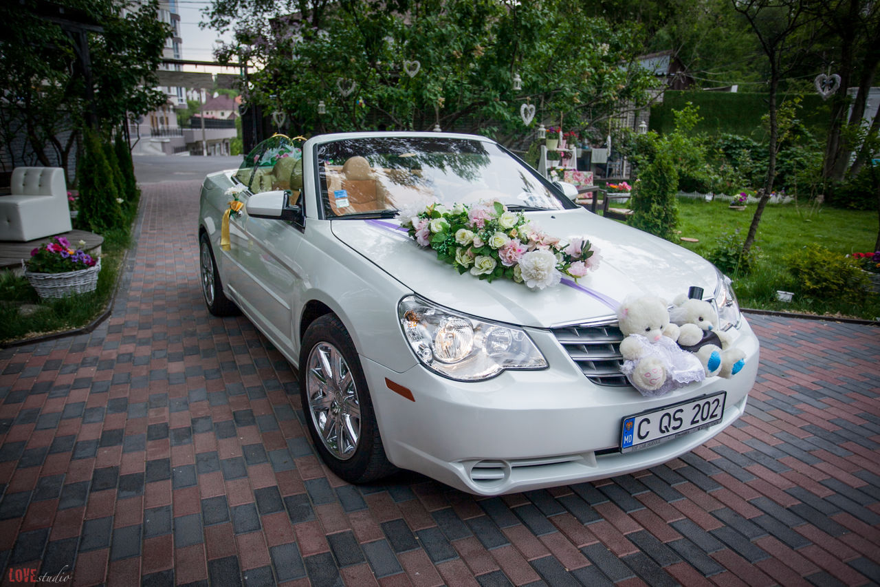 Как украсить кабриолет на свадьбу