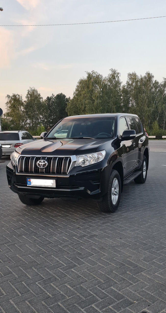 Toyota Land Cruiser Prado foto 1
