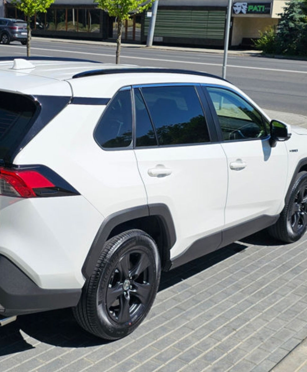 Toyota Rav 4 фото 1
