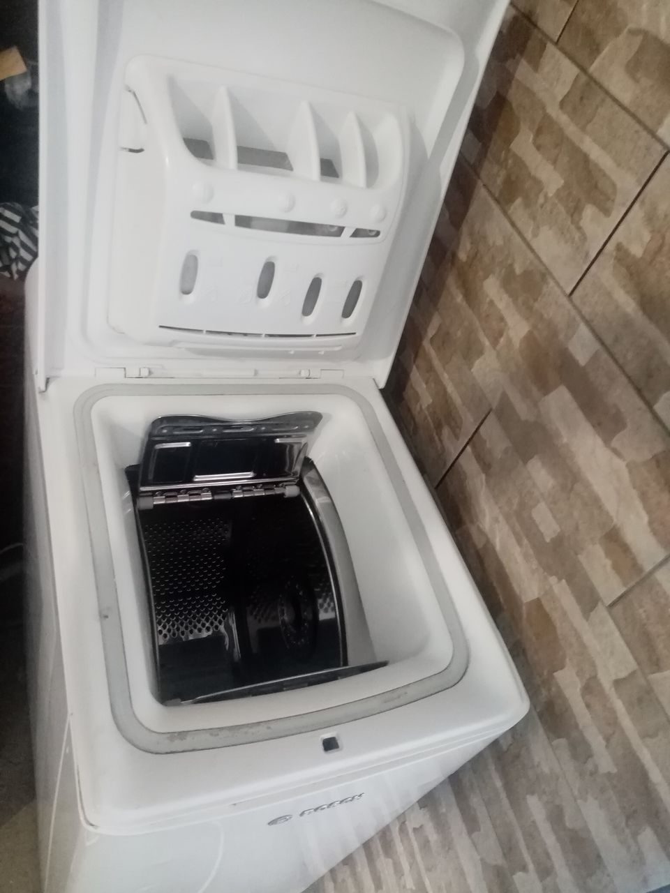 Bosch с верхней загрузкой. 6 кг. Доставка