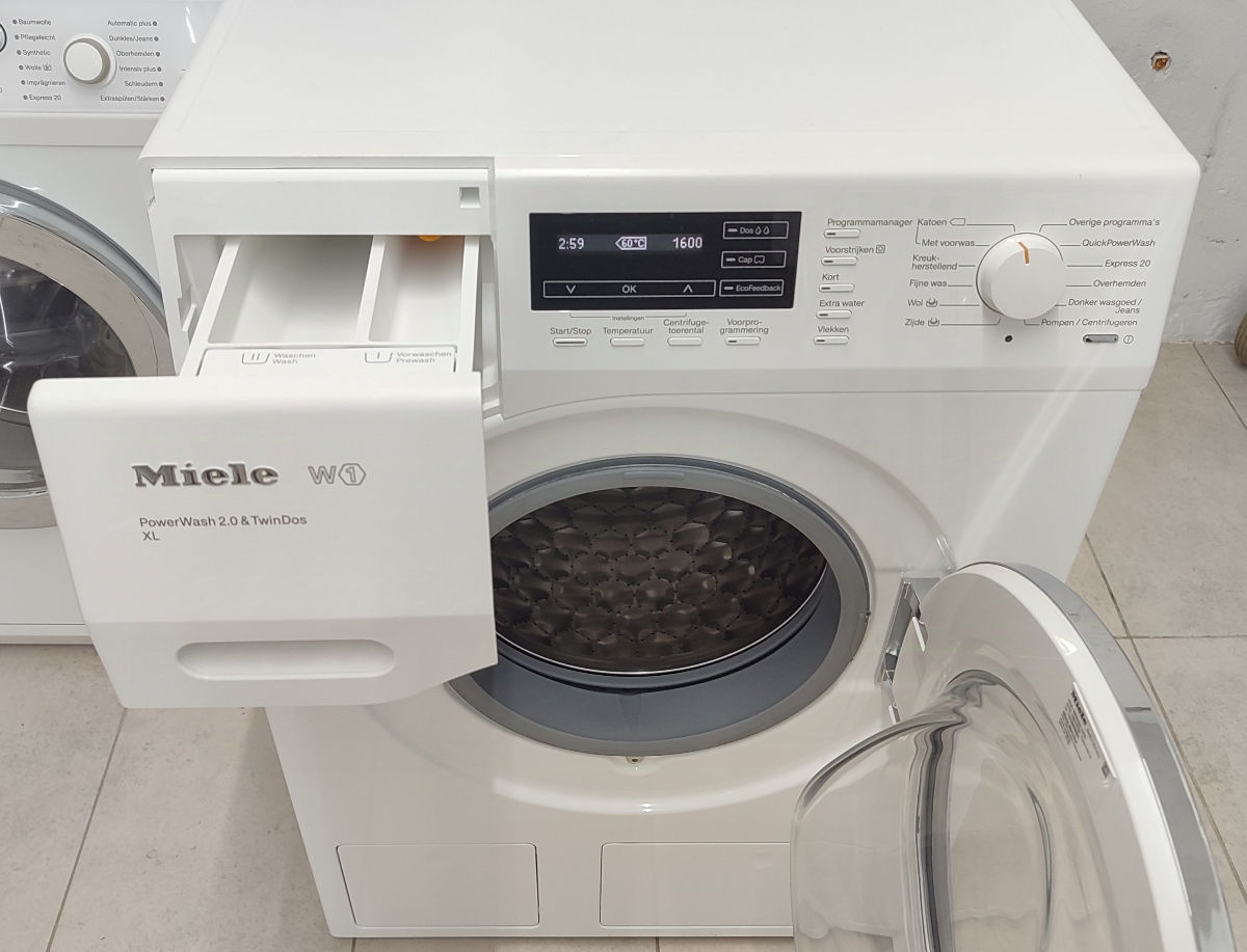 Стиральная машина Miele W1 foto 4
