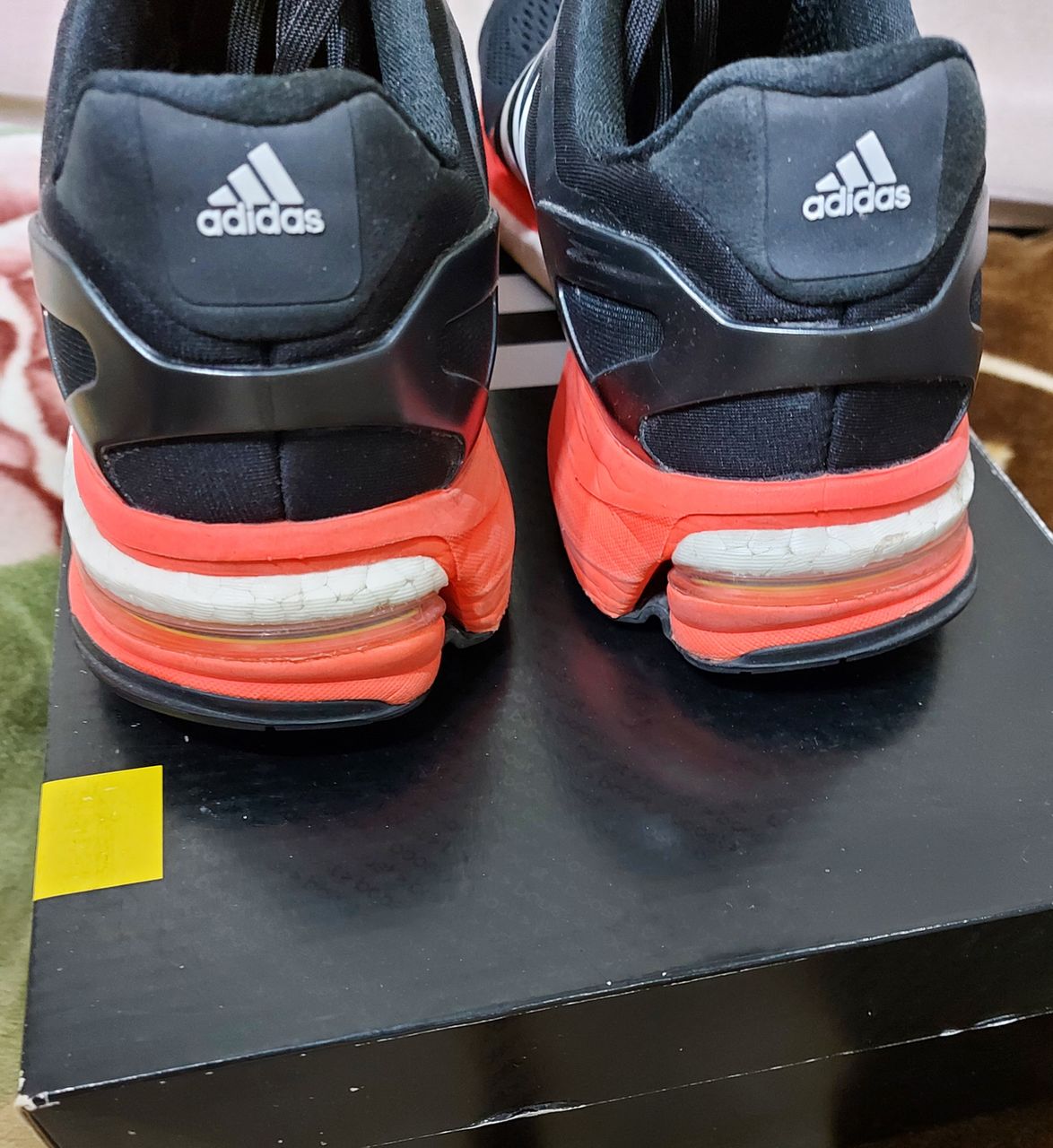 Продам adidas boost