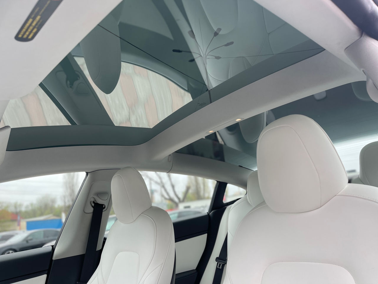 Tesla Model 3 foto 13