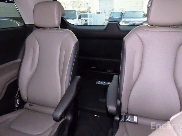 KIA Carnival foto 6