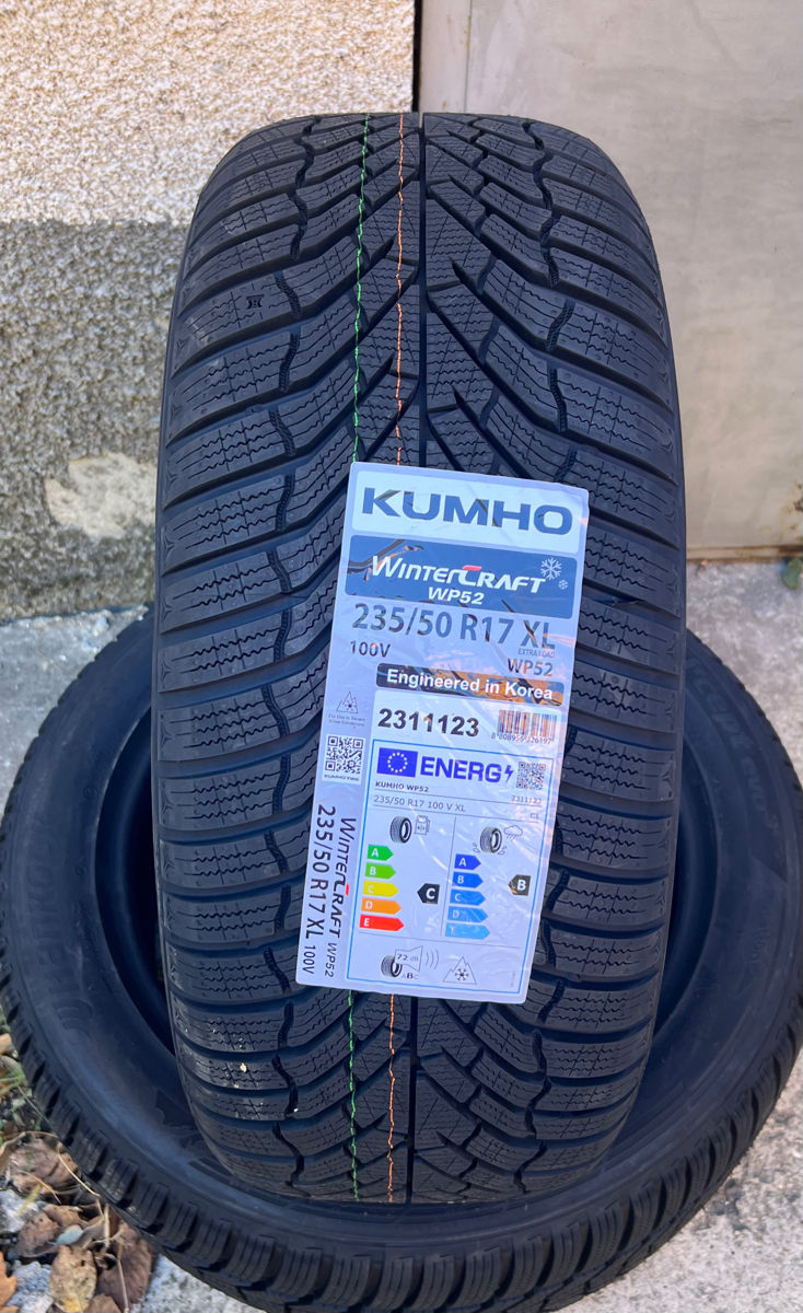 235/50 R17 Kumho Wintercraft WP52/ Доставка, livrare toata Moldova 2024 foto 0