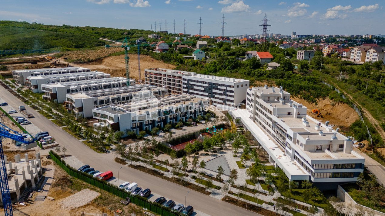 Vânzare Townhouse în complexul Hora Village, 3 nivele, 166 mp. foto 3