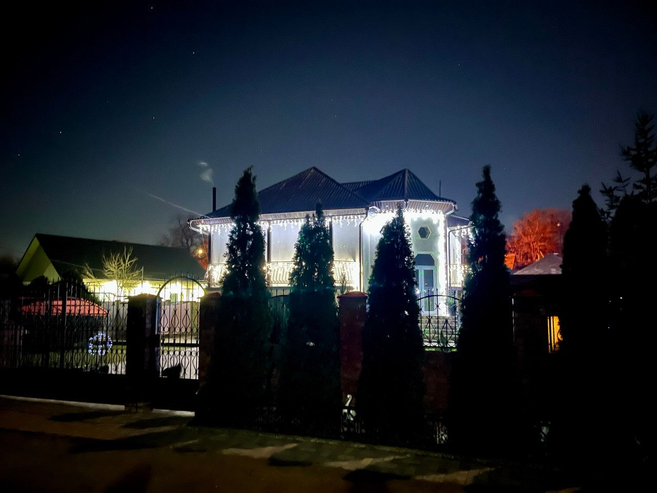 Casă cu lac și foișor în Cahul foto 8